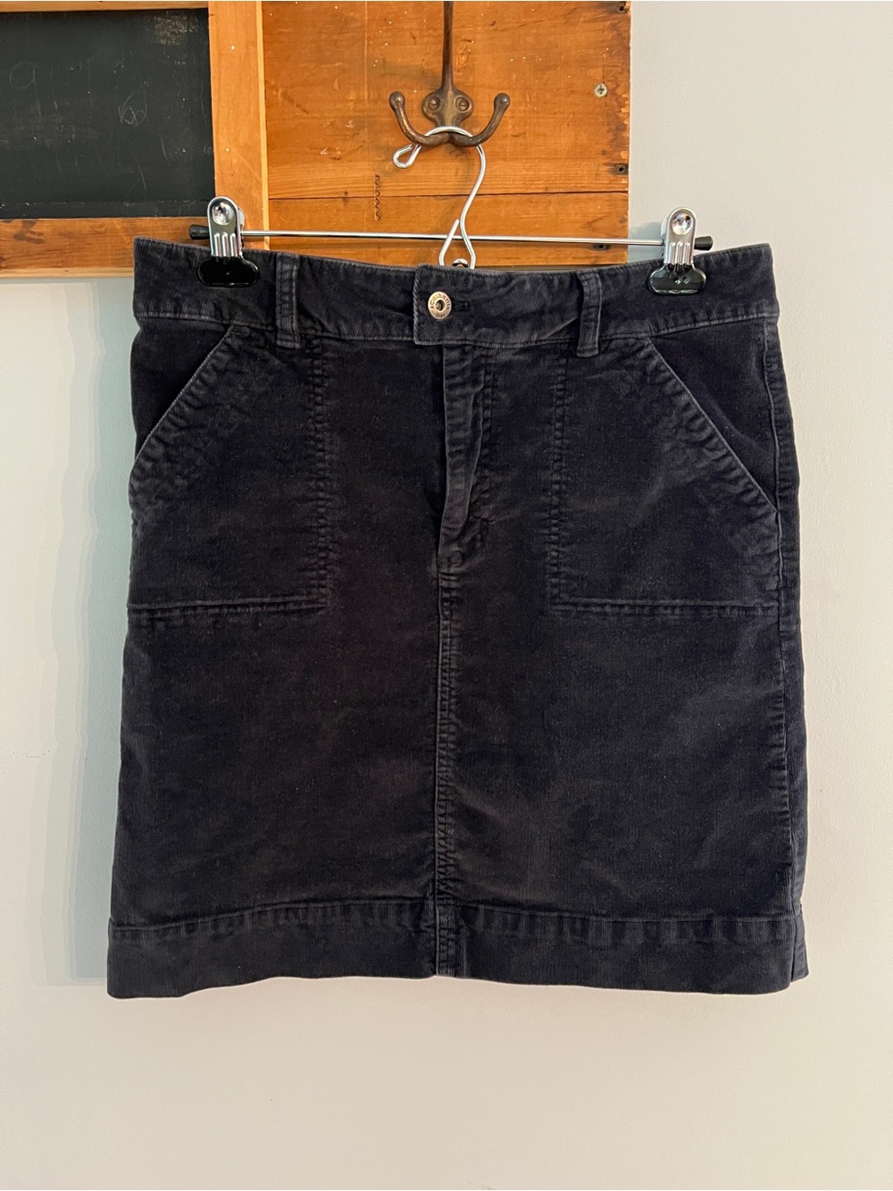 Carhartt Black Corduroy Mini Skirt Size 10 Stretch Utility Style